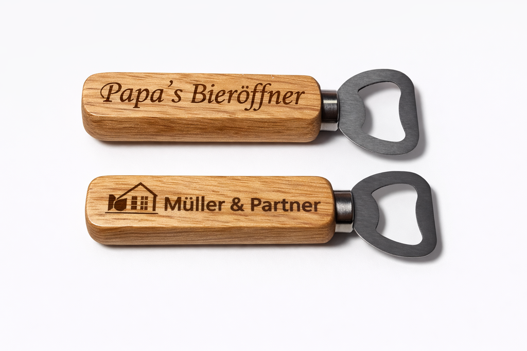 Personalisierter Flaschenöffner aus Holz – graviert mit Wunschtext oder Logo